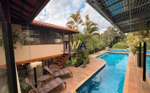 Casa em condomínio 6 Quartos à Venda | Ville de Montagne | Nova Lima.