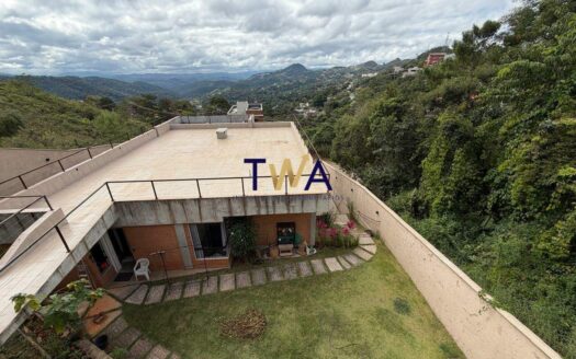 Casa 4 Quartos à Venda | Ville de Montagne | Nova Lima.