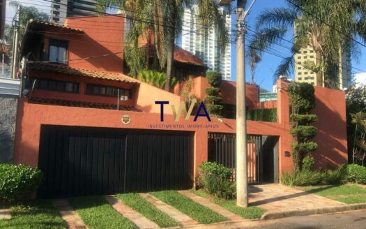 Casa 4 Quartos à Venda | Belvedere | Belo Horizonte.